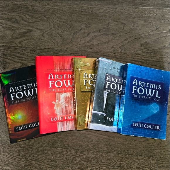 Bundle 5/$20. 5 Artemis Fowl books - Picture 1 of 11